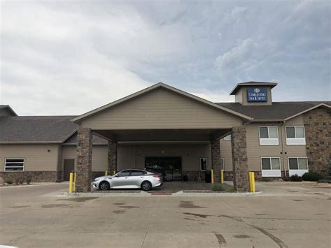 boulders inn and suites fort madison  Fort Madison Community Hospital is minutes away